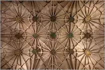 Lissabon. Das beeindruckende Gew�lbe der Klosterkirche Santa Maria des Hieronymitenklosters (Mosteiro dos Jer�nimos). Seit 1983 geh�rt das Kloster zum UNESCO-Weltkulturerbe. 21.04.2017