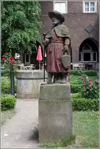 Bremen. Der an den St.-Petri-Dom grenzende Bibelgarten ist eine kleine Oase der Ruhe. 31.05.2017