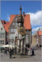 Bremen. Die 1404 aufgestellte Bremer Rolandstatue gehrt seit 2004 zum UNESCO-Weltkulturerbe. 31.05.2017 