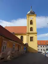 Osijek, Klosterkirche St. Michael, erbaut ab 1725 durch die Jesuiten (02.05.2017)