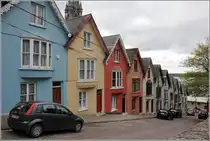 Cobh. Die H�user an der steilen Stra�e West View. 27.04.2017