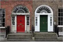 Dublin. Typische Haust�ren im Georgianischen Dublin. 28.04.2017