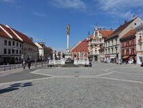 Maribor, Pestsule am Hauptplatz Glavni Platz (04.05.2017)