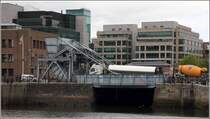 Dublin. Die alte Quay-Dock-Brcke am Custom House Quay ist noch immer im Einsatz. 28.04.2017