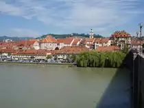 Maribor, Ausblick �ber die Drau auf die Altstadt mit der Kirche Sveti Alojz (04.05.2017)