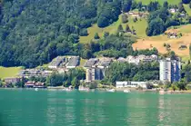 Brunnen, Hoch- und Terrassenh�user in der Gemeinde Ingenbohl-Brunnen SZ - 17.07.2014