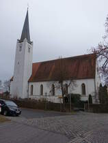 Taufkirchen, Maria Himmelfahrt Kirche, mittelalterlicher Saalbau, wohl um 1400, Chor erbaut 1459, erweitert 1913 (25.12.2016)
