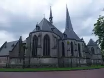 Haaksbergen, Sint Pancratiuskerk, erbaut 1398 durch Ludolph Herr von Ahaus, Kirchturm von 1565 (22.07.2017)
