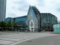 Leipzig - die  Universit�tskirche  am Augustusplatz. Hier das Augusteum und Paulinum. Erstmals wurde in diesem Geb�ude 2009 ein Gottesdienst gefeiert. An dieser Stelle stand die 1240 geweihte Kirche St. Pauli, das Gotteshaus eines Dominikanerklosters. (16.07.2017)