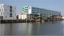 Bremerhaven. Das moderne Best Western Hotel wurde direkt an die Kante des Fischereihafens I gebaut und ragt stellenweise dar�ber hinaus. 19.06.2017