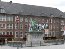 28. Juni 2017, Reiterstandbild von Johann Wilhelm II. Jan Wellem vor dem Rathaus in Dsseldorf.