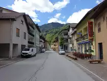 Pontebba, H�user in der Via Guiseppe Mazzini (05.05.2017)