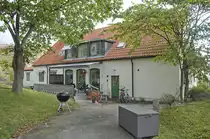 Die Jugendherberge �Fj�llbacka Pensionat och Vandrarhem� - hier kan man gut und g�nstig im Touristenort Fj�llbacka wohnen.
Aufnahme: 4. August 2017.