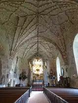 Vika, reiche Deckenmalereien aus dem 15. Jahrhundert in der Feldsteinkirche (16.06.2017)