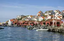Bootsh�user am Hafen in Fj�llbacka - Schweden.  Der Fischerort war schon fr�h als Badeort bekannt. Die Schauspielerin Ingrid Bergman machte dort regelm��ig Urlaub.
Aufbnahme: 1. August 2017.