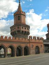 Ein Turm der Oberbaumbrcke in Berlin. Herbst 2007