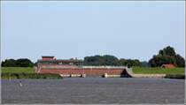 Loxstedt. Seit der Umlegung der Lune in den 1980er Jahren mndet der Fluss westlich der Ortsteile Bttel und Neuenfelde durch dieses Lunesiel in die Weser. 23.08.2017