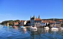 Steckborn, der Turmhof, aus dem 13. Jahrhundert, ist das Wahrzeichen Steckborns - 03.09.2013