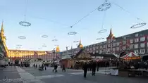 Weihnachtsmarkt auf dem Plaza Mayor im Zentrum von Madrid (Dezember 2010)