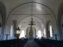 Kungsgarden, Chor mit Kanzel und Barockaltar von 1690 in der �vansj� Kirche (22.06.2017)