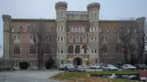 Das Arsenal ist ein ehemals milit�rischer Geb�udekomplex in Wien und beherbergt heute das Heeresgeschichtliches Museum.  (Dezember 2010)
