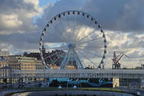 Das Gteborger Riesenrad  Gteborgshjulet  in der Gteborger Innenstadt direkt an der Oper. (August 2010)