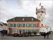 Rdesheim am Rhein. Der Adlerturm stammt aus dem 15. Jahrhundert und war Eckturm der alten Stadtbefestigung. Die Stadt ist seit 2002 Teil des UNESCO-Weltkulturerbes Oberes Mittelrheintal. 15.09.2017