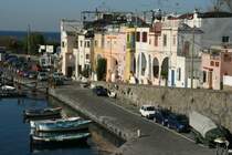 Die Via Simone Schiano am Marina Chiaiolella.