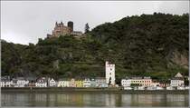 St. Goarshausen. Oberhalb der Stadt liegt Burg Katz. Sie ist Teil des UNESCO-Weltkulturerbes Oberes Mittelrheintal. 15.09.2017