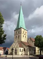 St. Remigius, Borken (Westf.), 03.10.2017. Die Propsteikirche St. Remigius ist die �lteste Borkener Kirche. Sie befindet sich im Stadtzentrum in der Remigiusstra�e und ist eine katholische Pfarrkirche. Die architektonische H�he betr�gt 76 m.