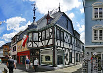 Ahrweiler - schne Fachwerkhuser in der Niederhutstrasse - 03.07.2017