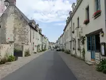 Fontevraud-l’Abbaye, historische H�user in der Rue Robert de Arbrissel (09.07.2017)