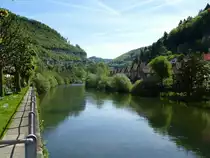 St.Ursanne, Blick von der Stadt flu�aufw�rts, Mai 2017