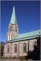 Wallenhorst. Die kath. Neue St.-Alexander-Kirche wurde in den 1880er Jahren erbaut. Auf der Sdseite des Turms ist der Nivellementpunkt Nr. 230 des deutschen Hhensystems DHHN92 angebracht. 14.10.2017