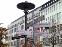 Hamburg am 12.11.2016: Richtungsweiser an der M�nckebergstra�e /