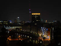 Vom Dach des Reichstages hat man einen guten Blick auf den Berliner Stadtteil Mitte. (Oktober 2013)