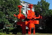 Der rote Otto in Freiburg-Landwasser am 22. Juni 2016.

Der rote Otto ist das Wahrzeichen des Stadtteils und sehr beliebt. Seine Sanierung vor einigen Jahren wurde zu einem gro�en Teil aus Spenden finanziert. Auch im Sommer vermittelt er mit seiner leuchtend rote Farbe ein positives Bild.