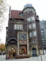 Hamburg am 17.10.2017: Hulbe-Haus an der M�nckebergstr.  Neben der Petrikirche, srbaut 1910-11 als Kunstgewerbehaus /