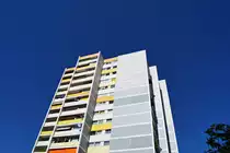 Ein Hochhaus-Plattenbau in Freiburg-Landwasser im Fr�hjahr 2016.