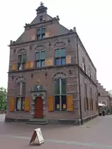 Lochem, altes Rathaus, erbaut von 1634 bis 1640 nach Pl�nen von Edmond Hellenraet, Fassade von 1741 (22.07.2017)