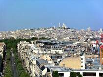 Paris, Zoom vom Arc de Triomphe in Richtung Montmartre und Sacr-Coeur Basilica - 06.05.2008