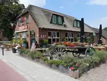Wanneperveen, Big Texas Restaurant in einem s�chsischen Bauernhaus (24.07.2017) 