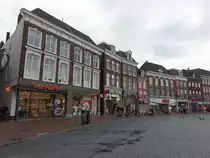 Leeuwarden, historische Geb�ude am Waagplein (25.07.2017)