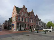 Dokkum, H�user am Platz De Zijl in der Altstadt (26.07.2017)