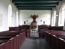 Eenum, Innenraum der niederl. Ref. Kirche, Kanzel von 1654 (27.07.2017)