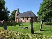 Wedde, niederl. Ref. Kirche, Kirchenschiff 13. Jahrhundert, Chor von 1666, Kirchturm von 1860 (28.07.2017)