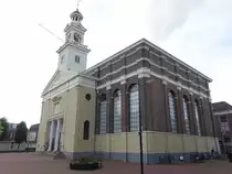 Assen, niederl. Ref. St. Josef Kirche, klassizistisches Geb�ude von 1848 (28.07.2017)