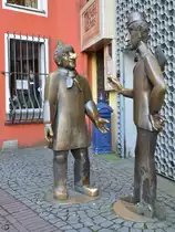 Die zwei legend�re Figuren T�nnes und Sch�l aus dem H�nneschen-Puppentheater der Stadt K�ln. (Oktober 2011)