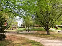 ​Pratteln, der Bewegungspark mitten im J�rinpark soll Menschen zur Bewegung animieren und gleichzeitig eine Treffpunkt-Funktion �bernehmen - 01.04.2014