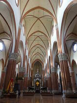 Bologna, Innenraum der San Petronio Kirche, Baumeister Antonio di Vincenzo (31.10.2017)